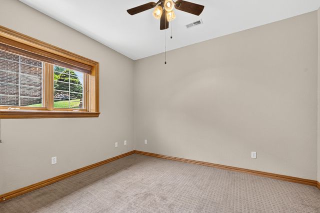 392 N Niangua Drive, Nixa, MO 65714