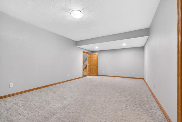 392 N Niangua Drive, Nixa, MO 65714