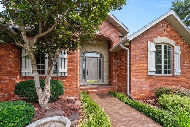 392 N Niangua Drive, Nixa, MO 65714