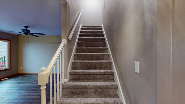 338 Holiday Circle 81, West Des Moines, IA 50265