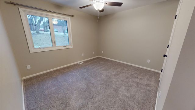 338 Holiday Circle 81, West Des Moines, IA 50265