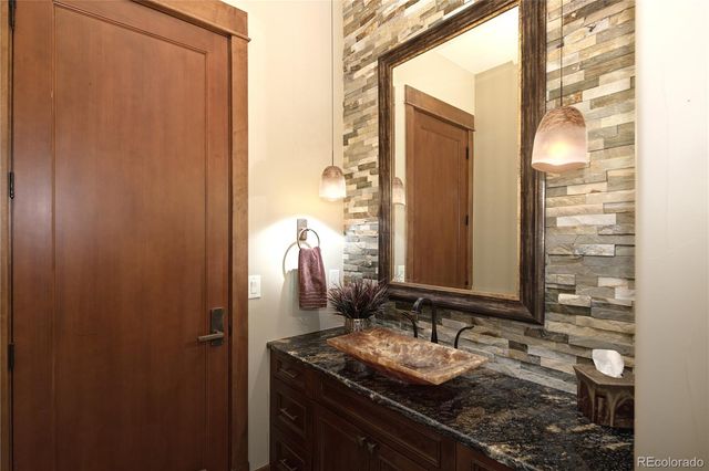 602 Cliffgate Lane, Castle Rock, CO 80108