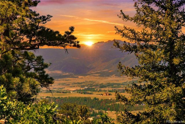 602 Cliffgate Lane, Castle Rock, CO 80108