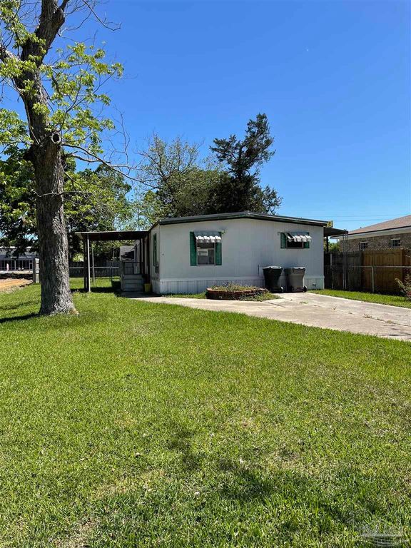 13 Sioux Trl, Pensacola, FL 32506