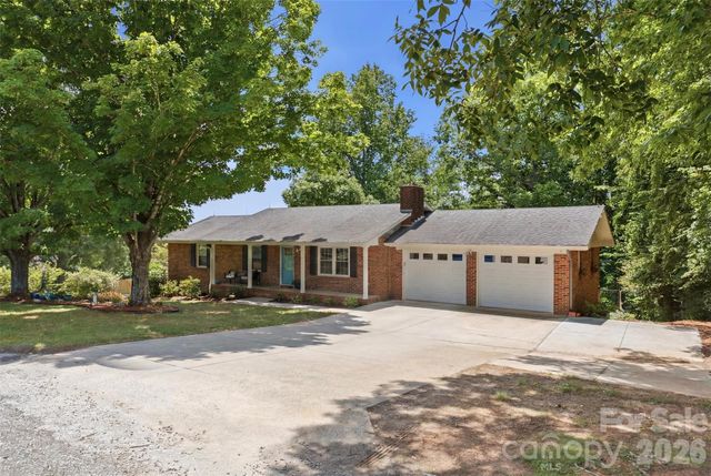1226 Pine Grove Road, Morganton, NC 28655