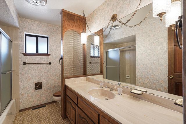 1717 Catron Court SE, Albuquerque, NM 87123