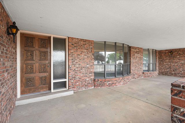 1717 Catron Court SE, Albuquerque, NM 87123