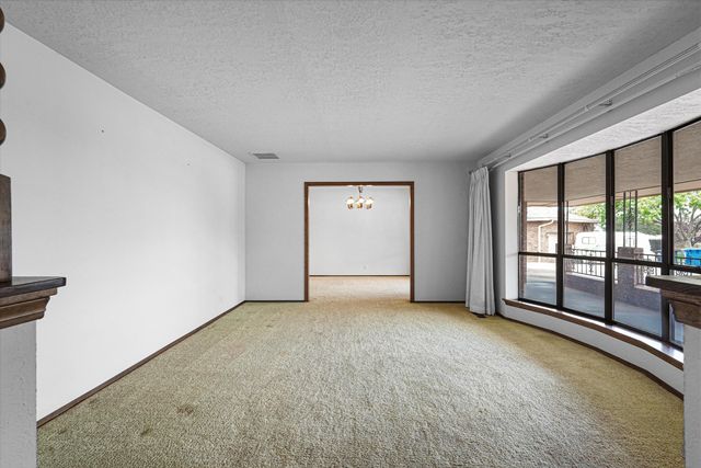 1717 Catron Court SE, Albuquerque, NM 87123