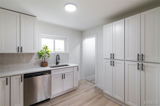 1510 Westmont Place, St Louis, MO 63130