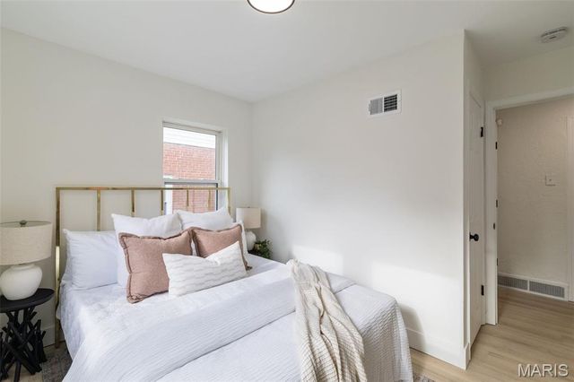 1510 Westmont Place, St Louis, MO 63130