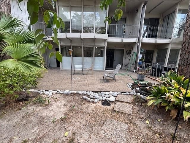 8211 Katy Freeway 16, Houston, TX 77024