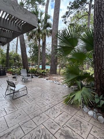 8211 Katy Freeway 16, Houston, TX 77024