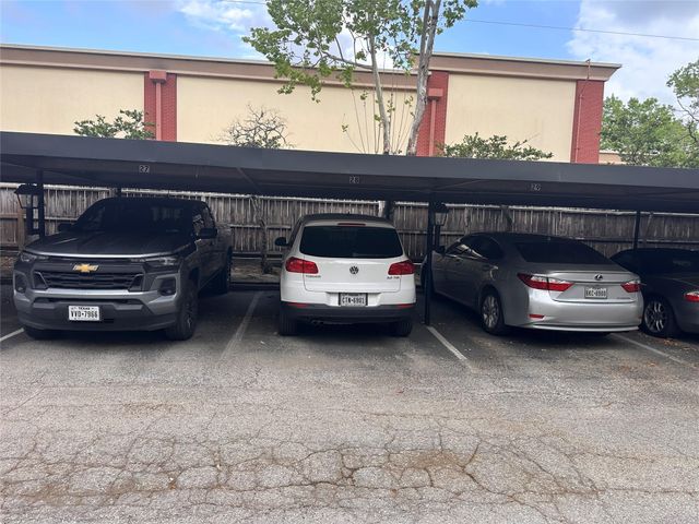 8211 Katy Freeway 16, Houston, TX 77024