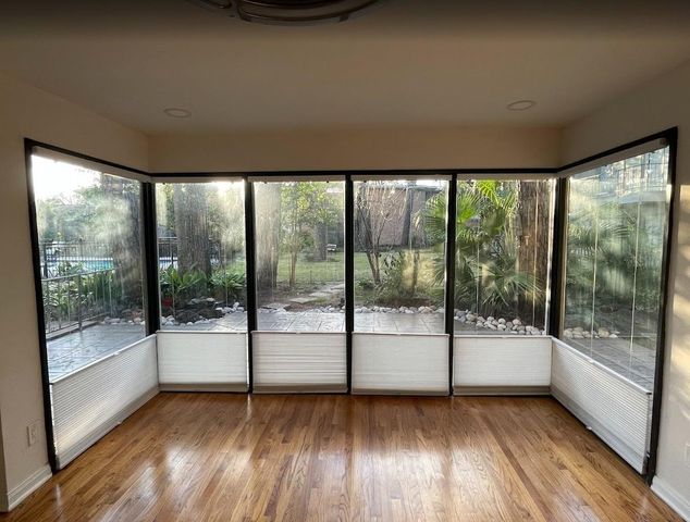 8211 Katy Freeway 16, Houston, TX 77024