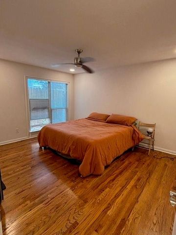 8211 Katy Freeway 16, Houston, TX 77024