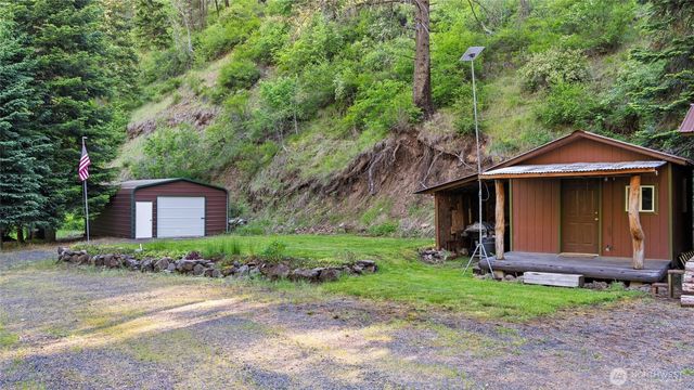 136 Tamarack Lane, Dayton, WA 99328