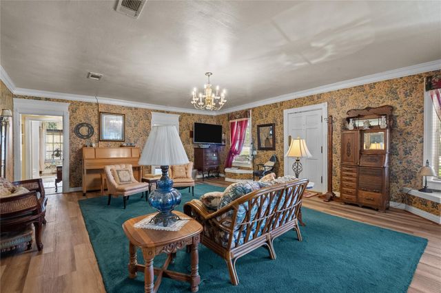 2641 Us-69 N, Doucette, TX 75942