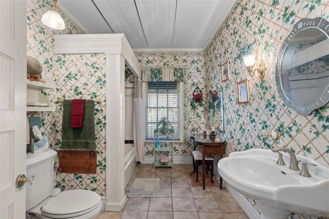 2641 Us-69 N, Doucette, TX 75942