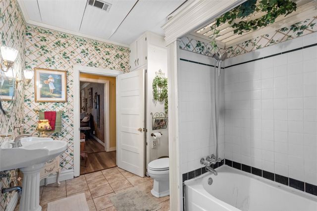 2641 Us-69 N, Doucette, TX 75942