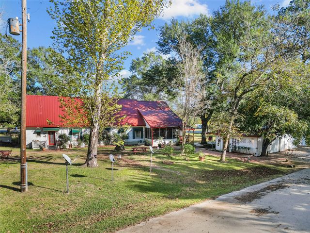 2641 Us-69 N, Doucette, TX 75942