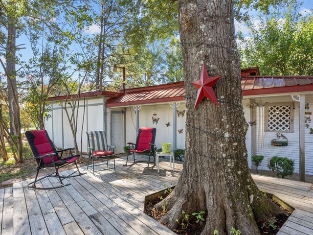 2641 Us-69 N, Doucette, TX 75942