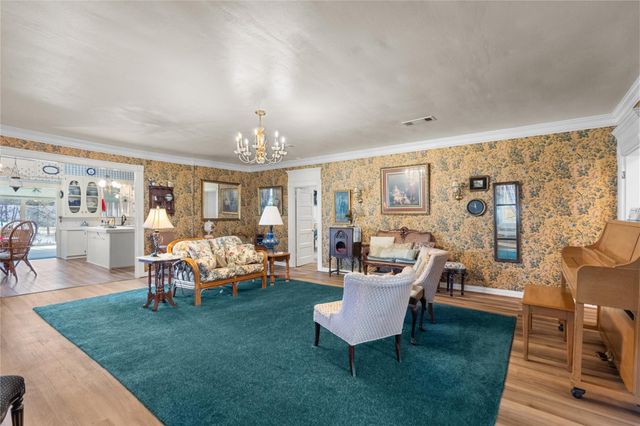 2641 Us-69 N, Doucette, TX 75942