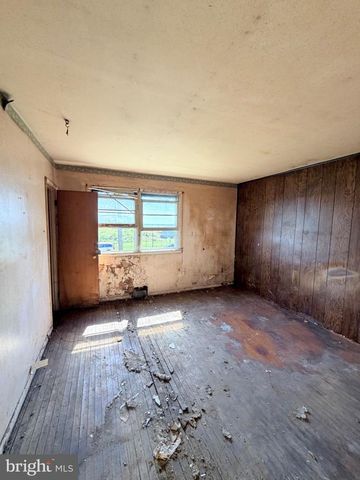 8528 TORRESDALE AVE, Philadelphia, PA 19136