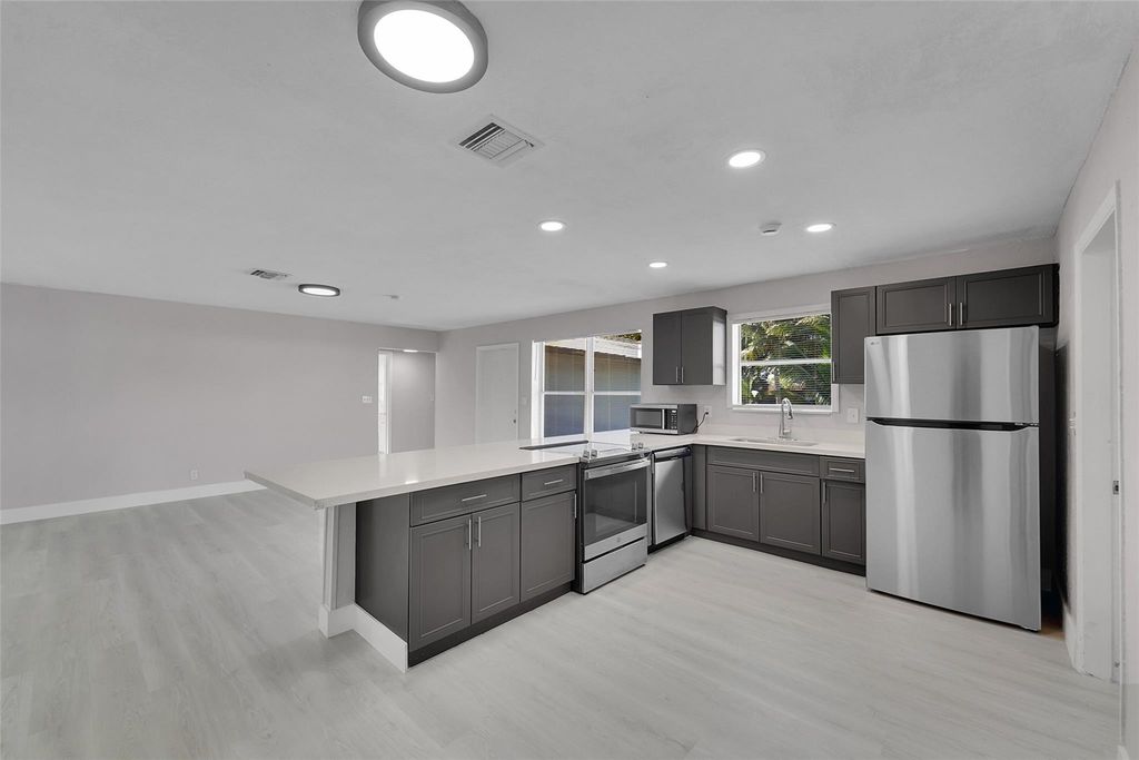 812 Pennsylvania Avenue, Fort Lauderdale, FL 33312