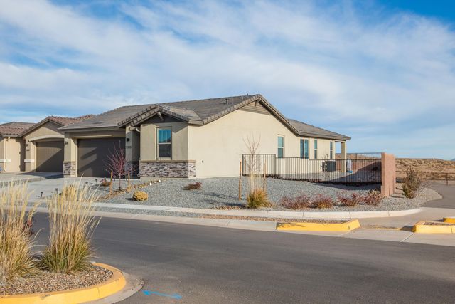 1310 Vallecito Court NW, Los Lunas, NM 87031