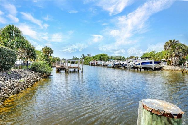 2361 Longboat DR, Naples, FL 34104