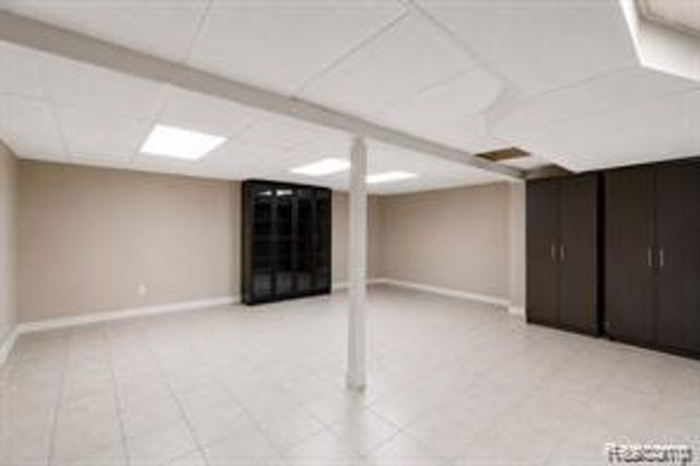 29143 Dover Avenue, Warren, MI 48088