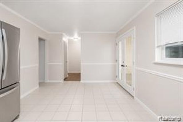 29143 Dover Avenue, Warren, MI 48088