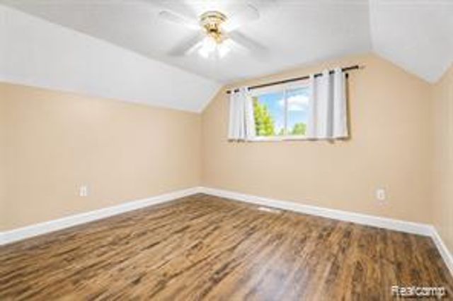 29143 Dover Avenue, Warren, MI 48088