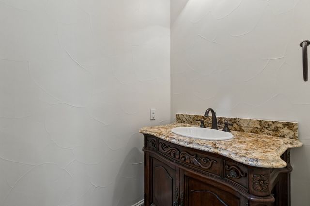 1101 King Mark Drive, Lewisville, TX 75056