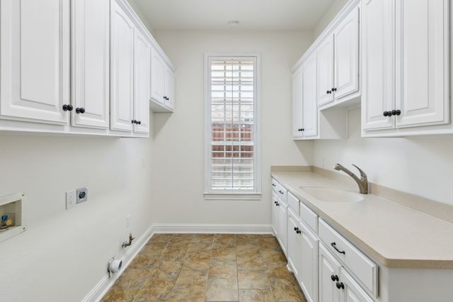 1101 King Mark Drive, Lewisville, TX 75056