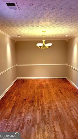 2915 La Jean Drive, Atlanta, GA 30349