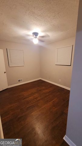 2915 La Jean Drive, Atlanta, GA 30349