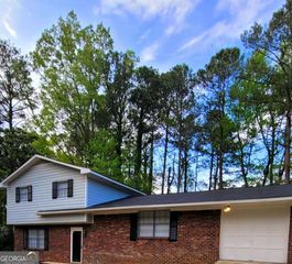 2915 La Jean Drive, Atlanta, GA 30349