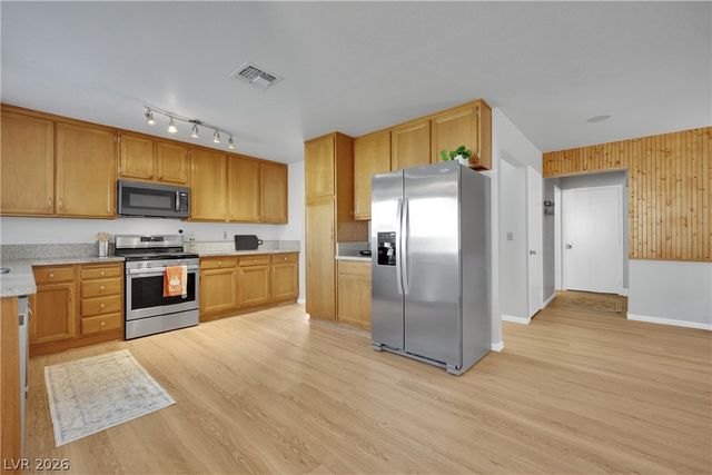8283 Hidden Hills Drive, Las Vegas, NV 89123