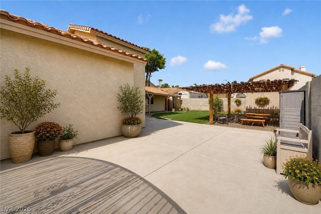 8283 Hidden Hills Drive, Las Vegas, NV 89123