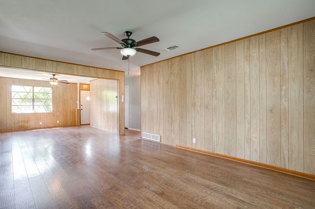 1413 Phillips Street, Cleburne, TX 76033