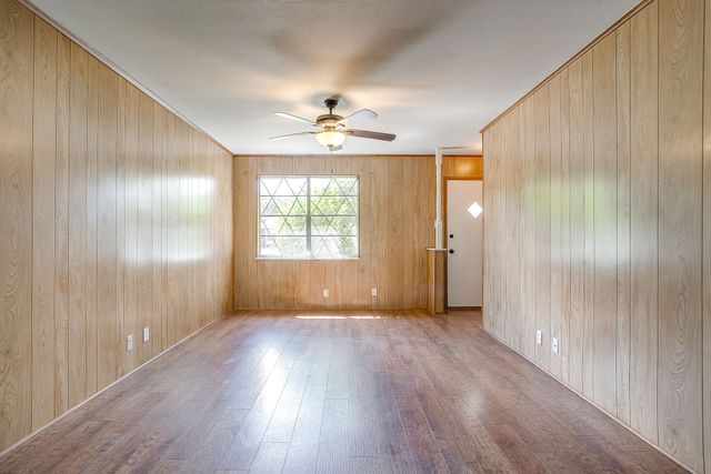 1413 Phillips Street, Cleburne, TX 76033