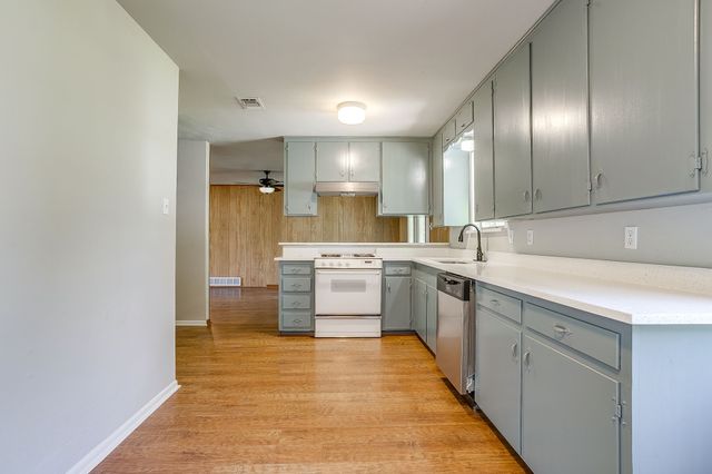 1413 Phillips Street, Cleburne, TX 76033