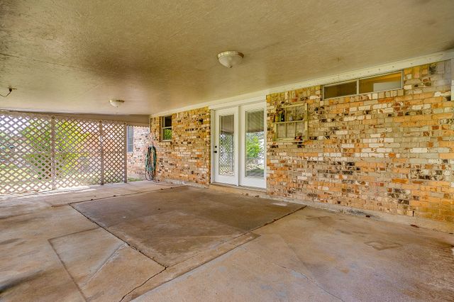 1413 Phillips Street, Cleburne, TX 76033