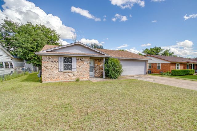 1413 Phillips Street, Cleburne, TX 76033