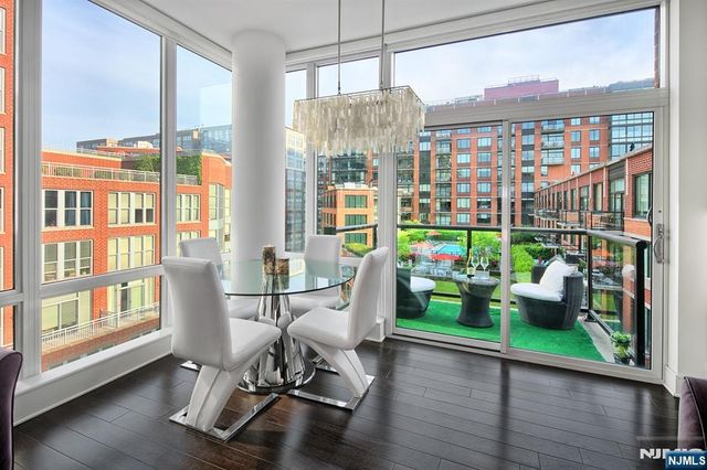 1100 Maxwell Lane 626, Hoboken, NJ 07030
