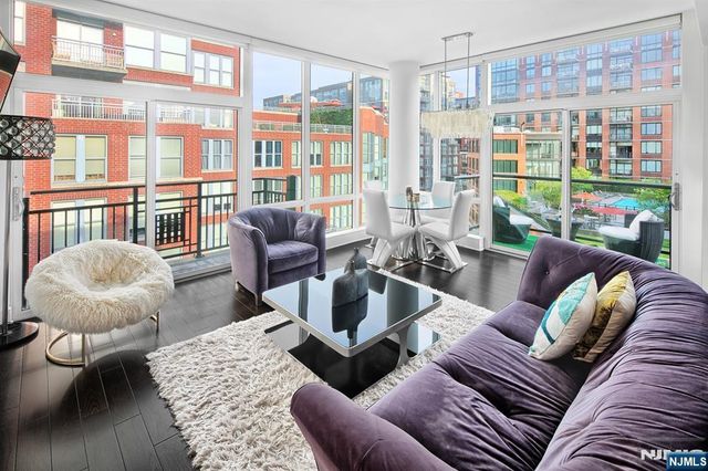 1100 Maxwell Lane 626, Hoboken, NJ 07030