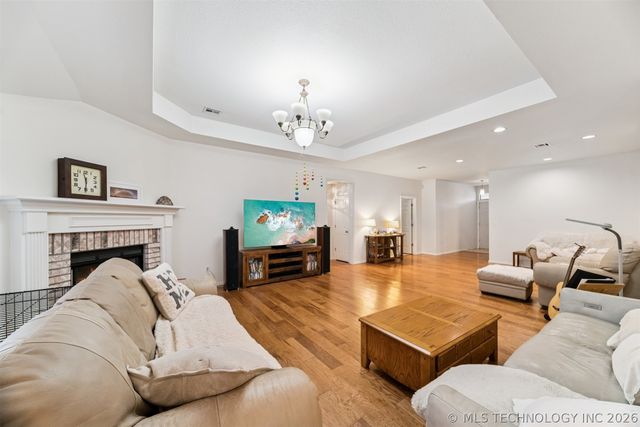 19820 E 45th Street S, Broken Arrow, OK 74014