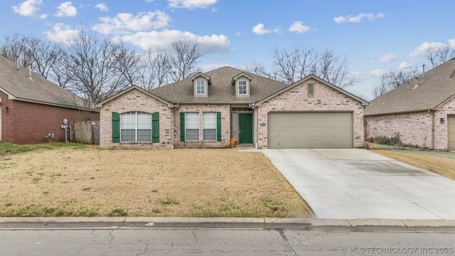 19820 E 45th Street S, Broken Arrow, OK 74014