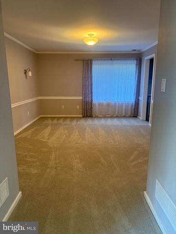 14 OAK KNOLL DR, Berwyn, PA 19312